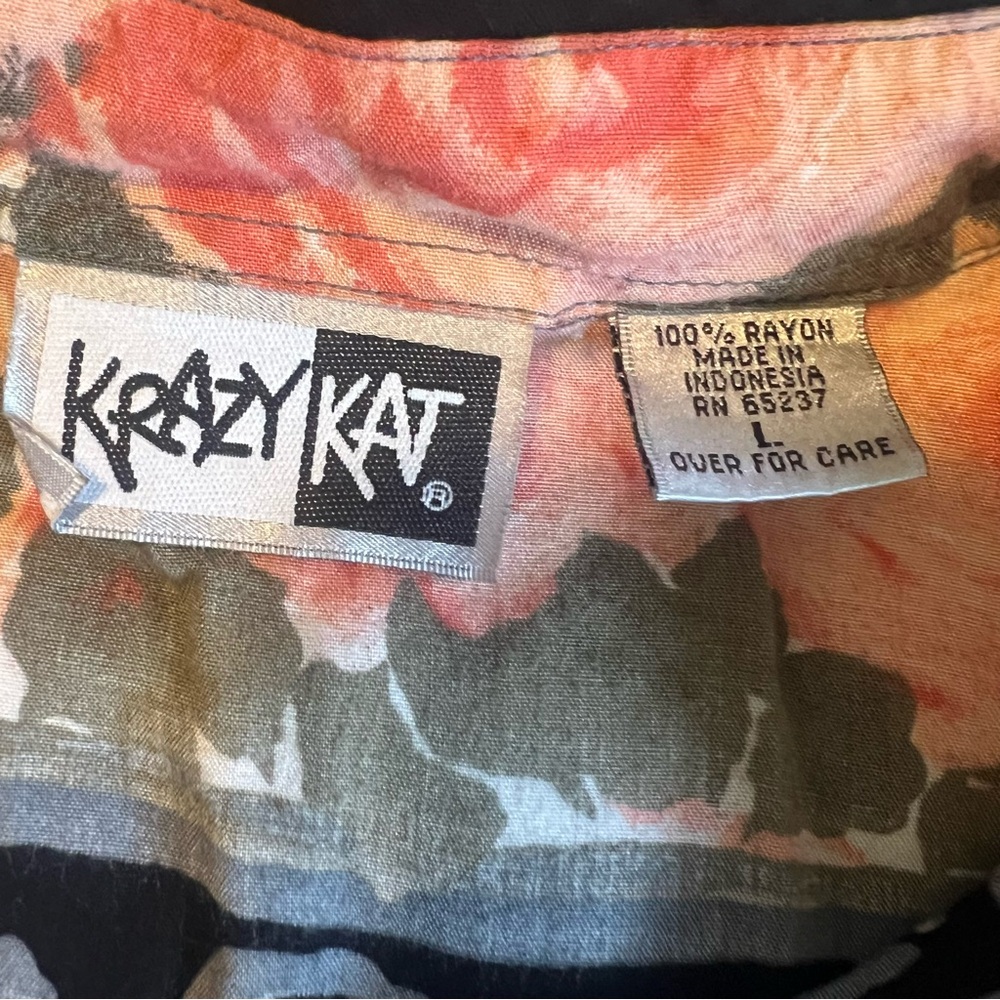 Vintage Krazy Kat Black and Pink Floral Button Down Shirt Size Large - Picture 2 of 12